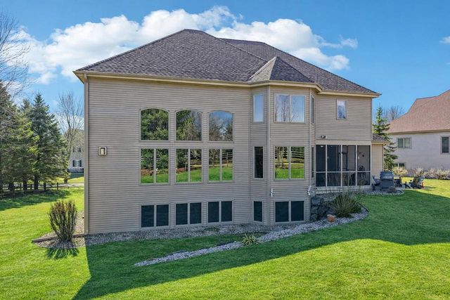 9706 Sandhill Road, Middleton, WI 53562