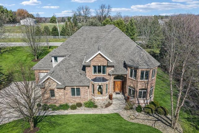 9706 Sandhill Road, Middleton, WI 53562