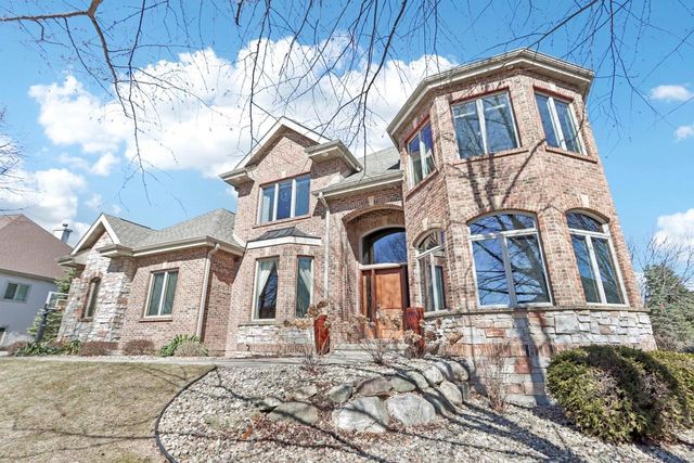 9706 Sandhill Road, Middleton, WI 53562