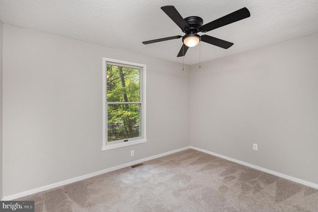 125 CUMBERLAND CIR, Locust Grove, VA 22508