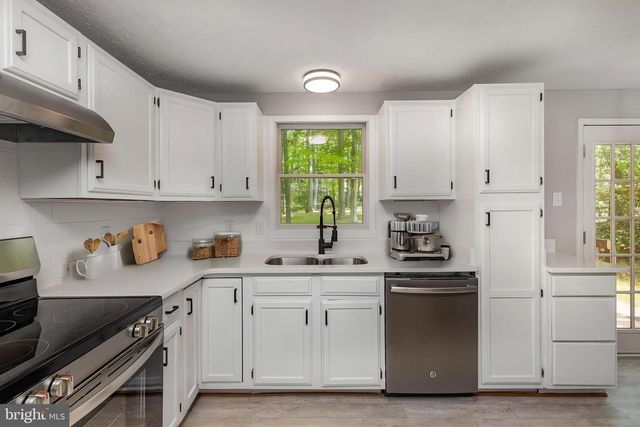 125 CUMBERLAND CIR, Locust Grove, VA 22508