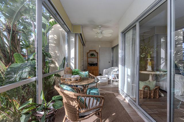 3755 Via Poinciana 101, Lake Worth, FL 33467