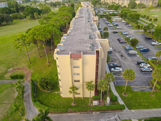 3755 Via Poinciana 101, Lake Worth, FL 33467