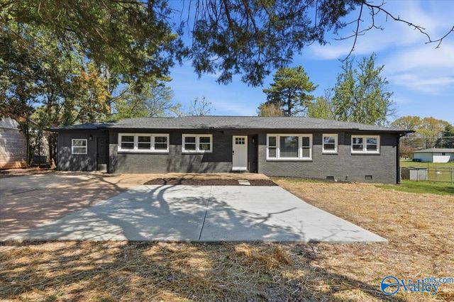 6404 Old Madison Pike NW, Huntsville, AL 35806