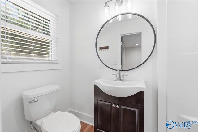 6404 Old Madison Pike NW, Huntsville, AL 35806