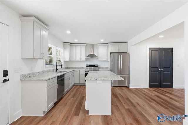 6404 Old Madison Pike NW, Huntsville, AL 35806