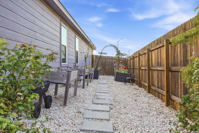 5986 COMPANION LOOP, Bulverde, TX 78163