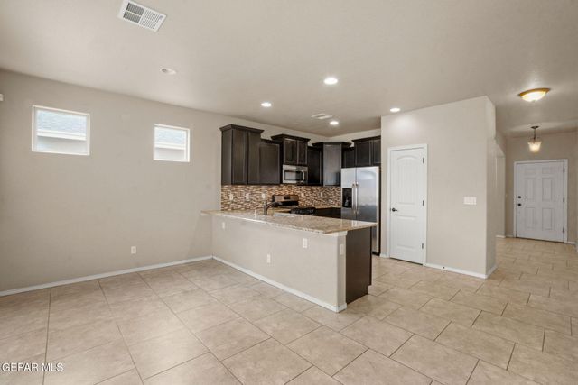 3836 LOMA CRISTOBAL, El Paso, TX 79938