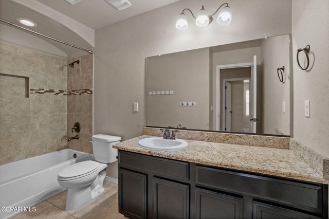 3836 LOMA CRISTOBAL, El Paso, TX 79938
