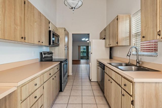 274 BUCKINGHAM PLACE, Palm Harbor, FL 34684
