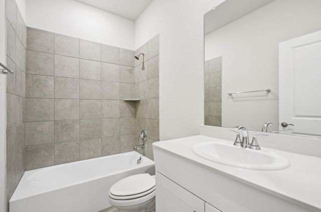 808 Leavenworth Drive, Mckinney, TX 75071