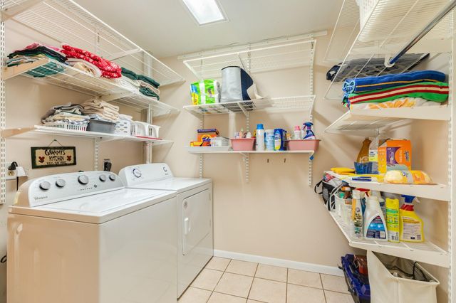 131 Singleton Street, Jones Creek, TX 77541