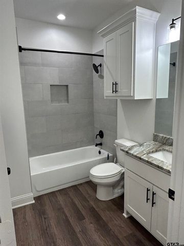 11042 Oak Springs, Tyler, TX 75703