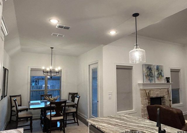 11042 Oak Springs, Tyler, TX 75703