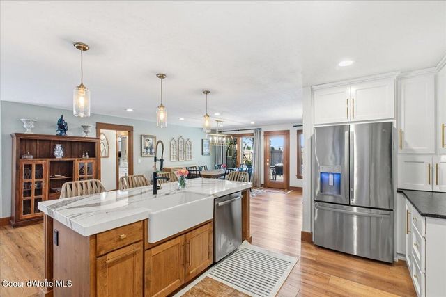 10231 N Fairway DR, Hayden Lake, ID 83835