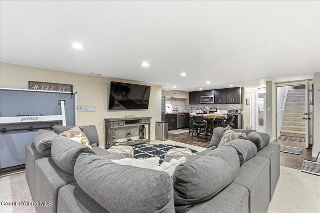 10231 N Fairway DR, Hayden Lake, ID 83835