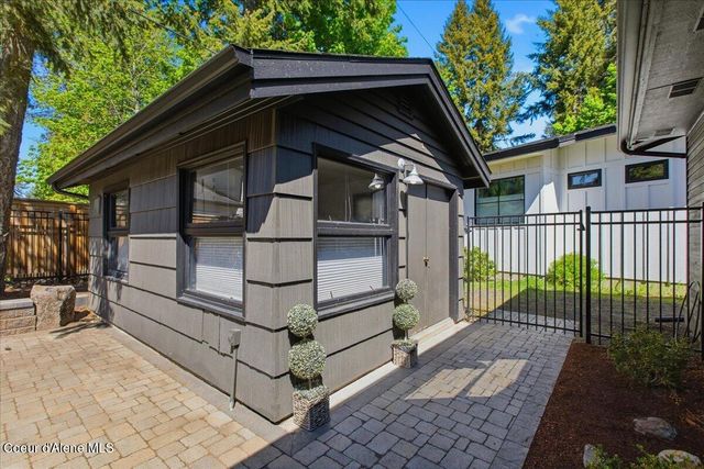 10231 N Fairway DR, Hayden Lake, ID 83835