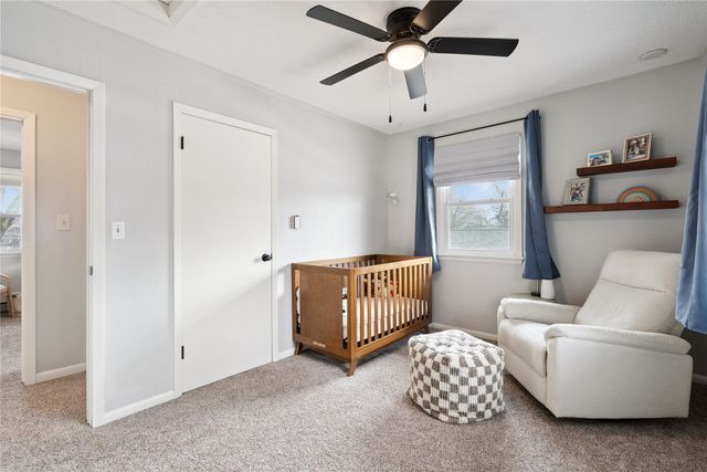 1828 Belmont Drive, Grinnell, IA 50112