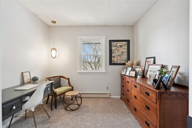 1828 Belmont Drive, Grinnell, IA 50112