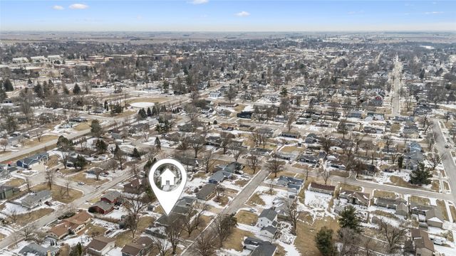 1828 Belmont Drive, Grinnell, IA 50112