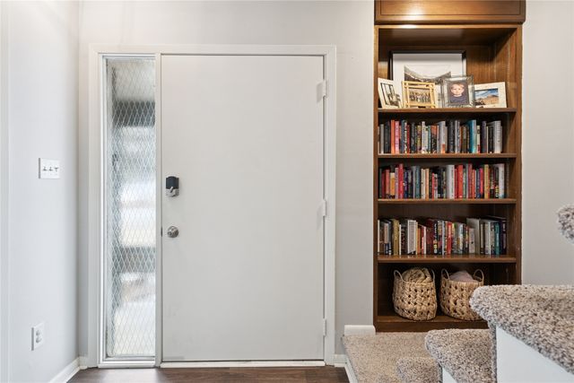 1828 Belmont Drive, Grinnell, IA 50112