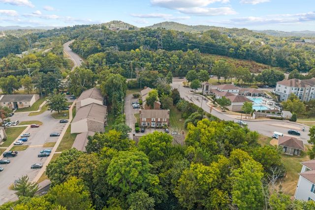 507 Hickory Villa Dr, Nashville, TN 37211