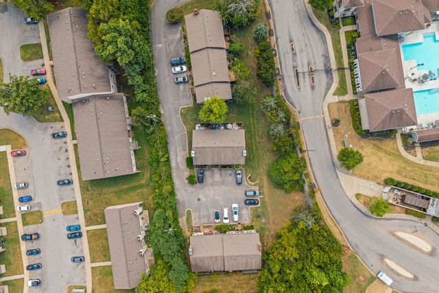 507 Hickory Villa Dr, Nashville, TN 37211