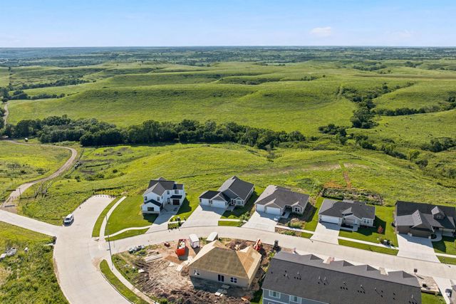 5826 Goheen Drive, Manhattan, KS 66503