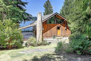 16922 E Lake Goodwin Road, Stanwood, WA 98292