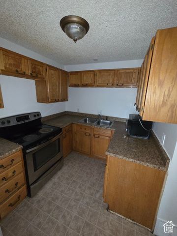 3077 W LEHMAN AVE, West Valley City, UT 84119