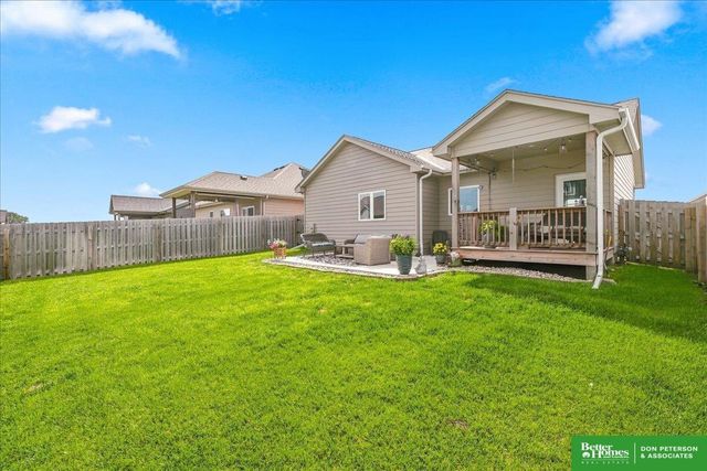 3050 Cottage Grove Lane, Fremont, NE 68025