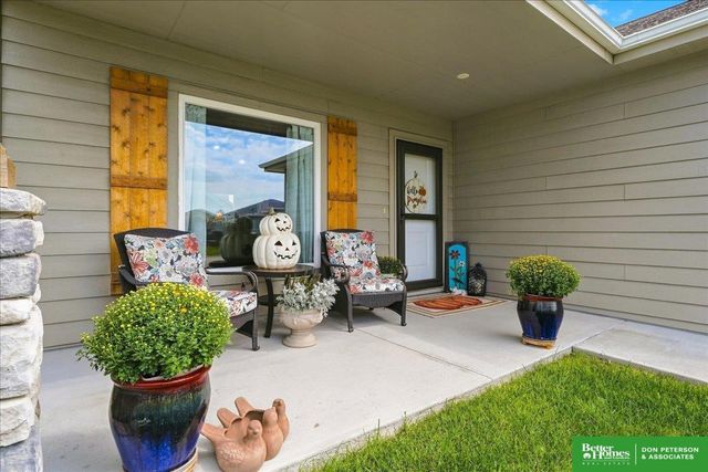 3050 Cottage Grove Lane, Fremont, NE 68025