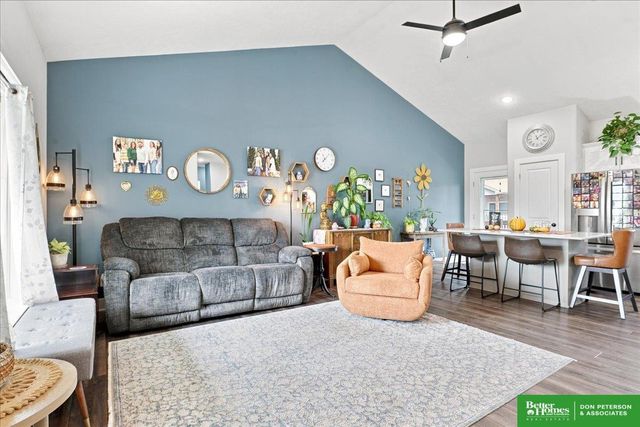 3050 Cottage Grove Lane, Fremont, NE 68025
