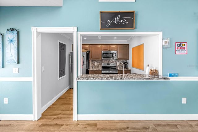 3269 BENEVA ROAD 102, Sarasota, FL 34232