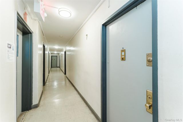 87-70 173rd Street 7H, Jamaica, NY 11432