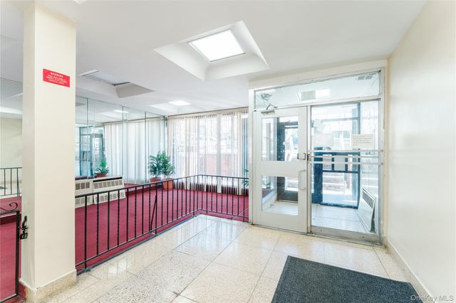 87-70 173rd Street 7H, Jamaica, NY 11432