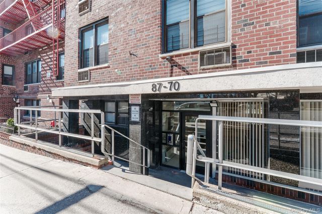87-70 173rd Street 7H, Jamaica, NY 11432