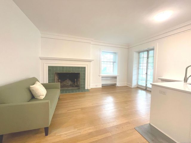 151 Courtland Avenue 1, Stamford, CT 06902