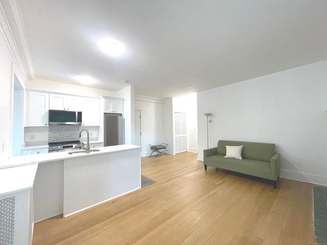 151 Courtland Avenue 1, Stamford, CT 06902