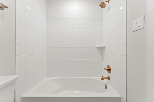 2616 La Cala Drive, Grand Prairie, TX 75054