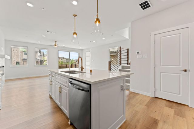 2616 La Cala Drive, Grand Prairie, TX 75054