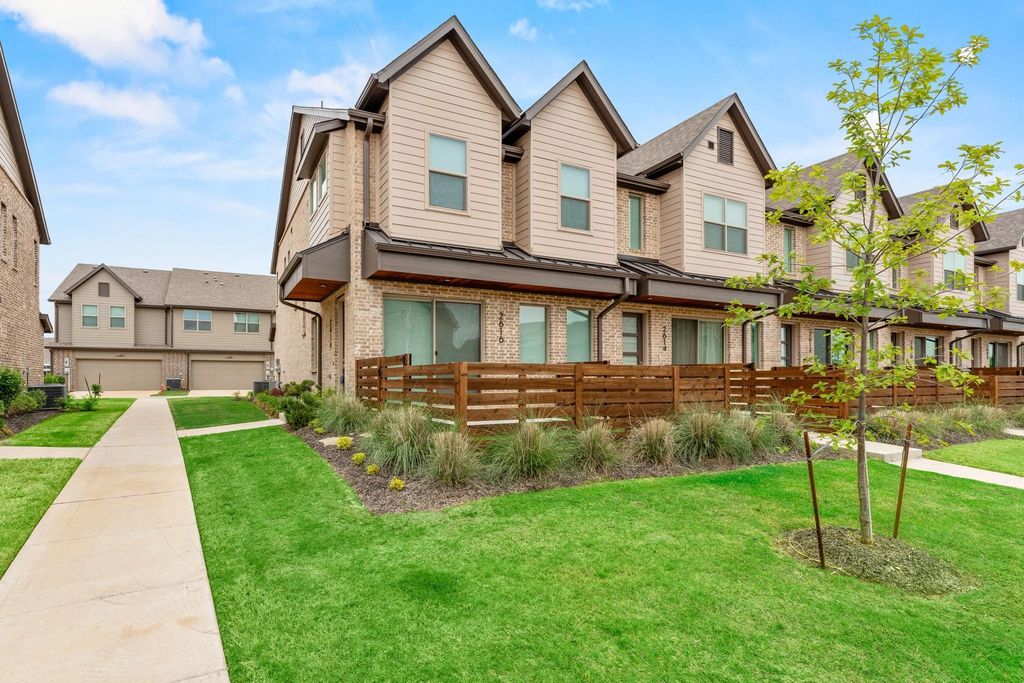 2616 La Cala Drive, Grand Prairie, TX 75054