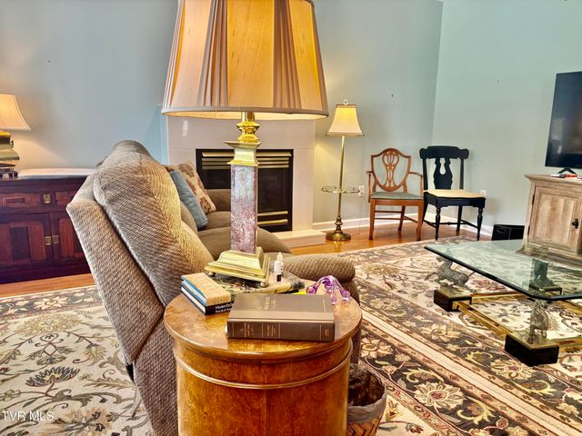829 Xanadu Court, Johnson City, TN 37604