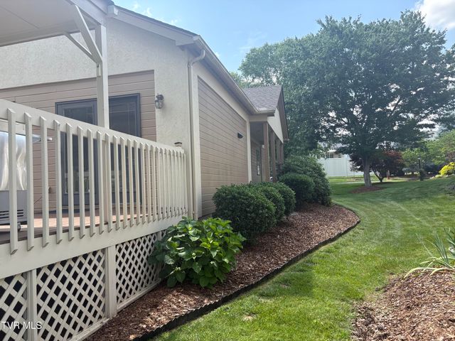 829 Xanadu Court, Johnson City, TN 37604