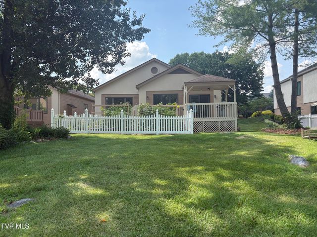 829 Xanadu Court, Johnson City, TN 37604