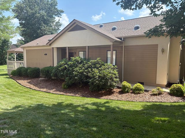 829 Xanadu Court, Johnson City, TN 37604
