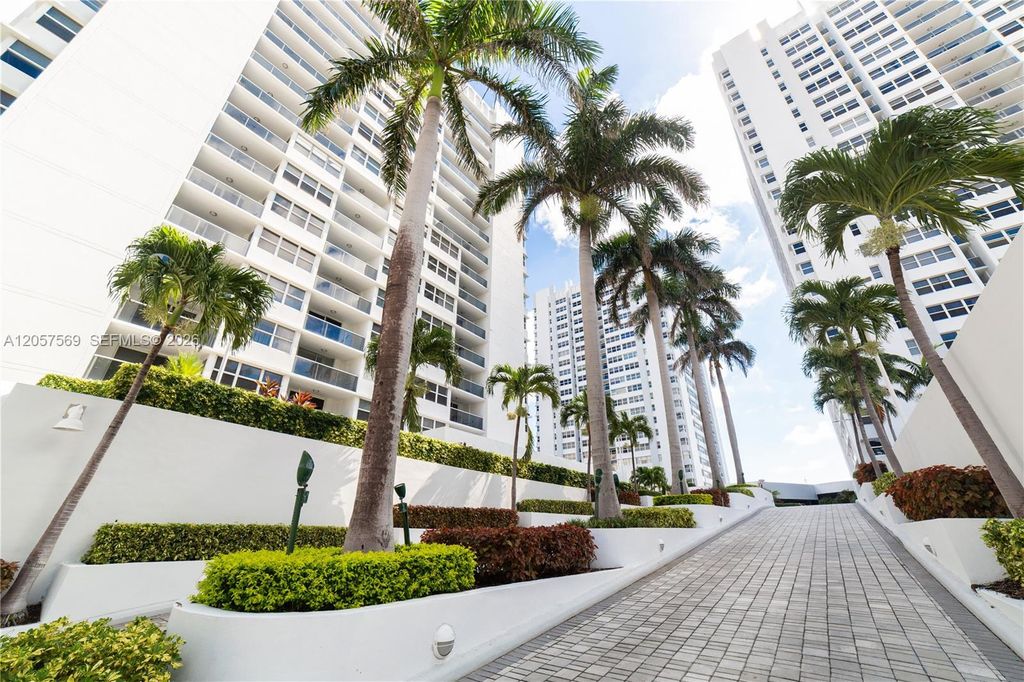 1904 S Ocean Dr 1803, Hallandale Beach, FL 33009
