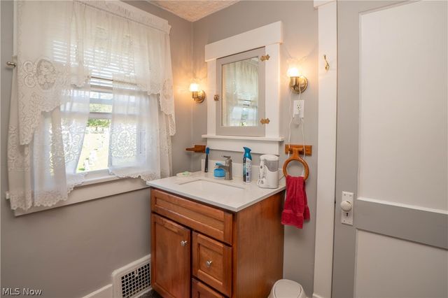 817 19th Street NW, Canton, OH 44709