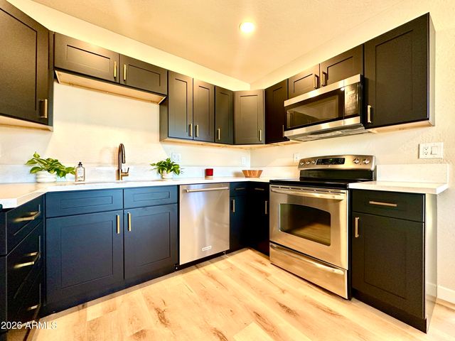 408 N MORRISON Avenue, Casa Grande, AZ 85122