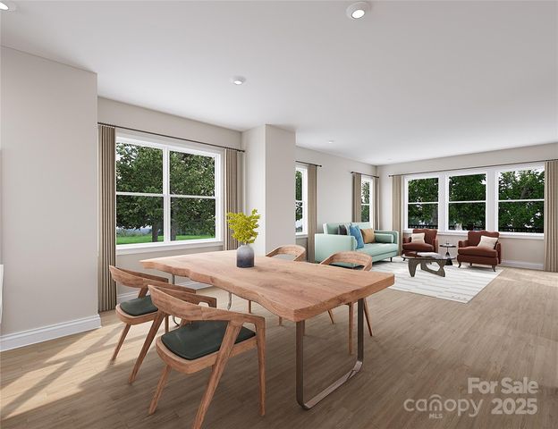 808 Flintside Lane, Charlotte, NC 28217